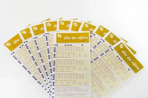Quantos números devo escolher no Dia de Sorte Caixa para aumentar as chances de ganhar?